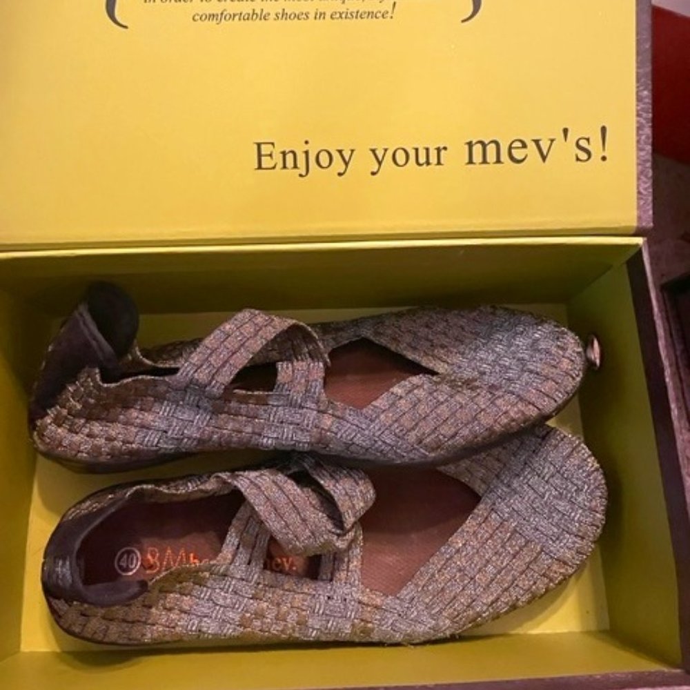 Women Flats